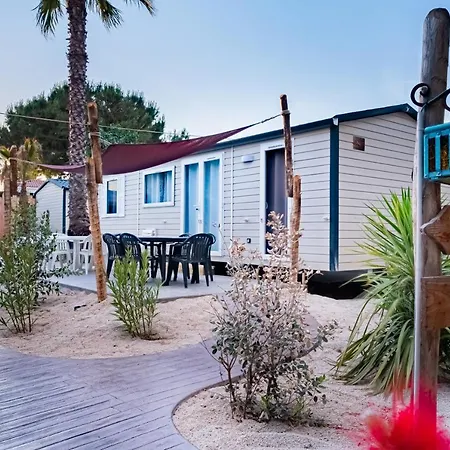 Les Sables D'or 4* آجد