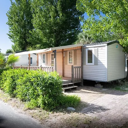 Les Sables D'or Кемпінг Агд