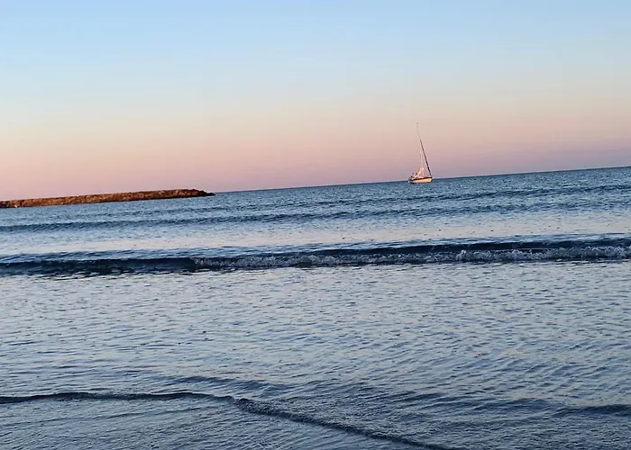 مكان تخييم Les Sables D'or