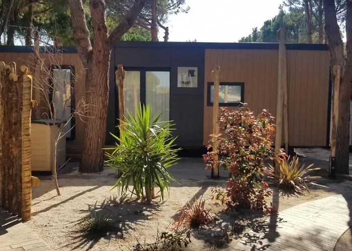 Les Sables D'or مكان تخييم 4*