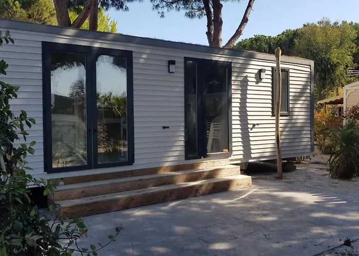 Les Sables D'or مكان تخييم 4*