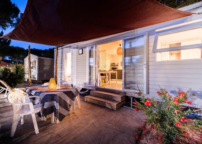 Les Sables D'or آجد