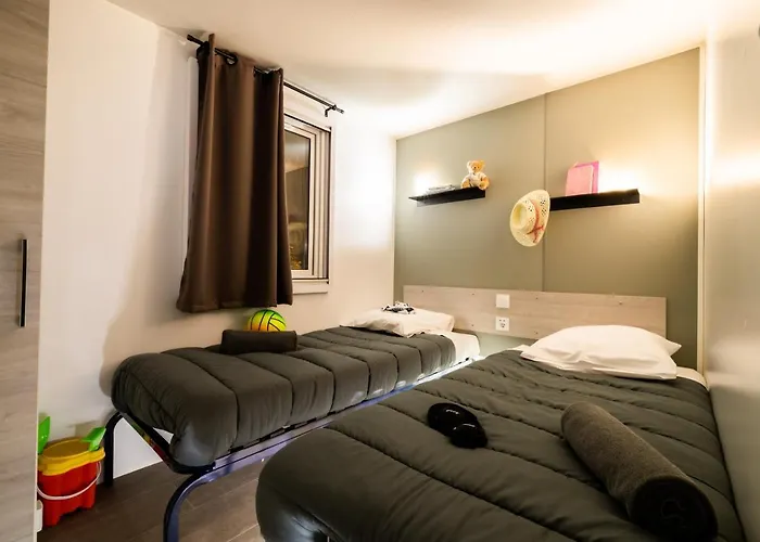 Les Sables D'or مكان تخييم 4*