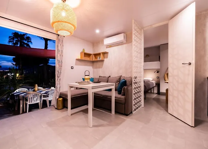 Les Sables D'or 4* آجد