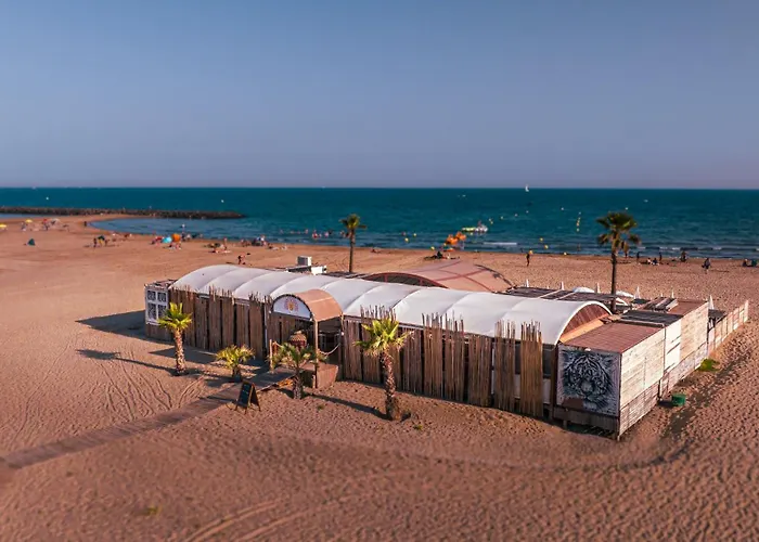 مكان تخييم Les Sables D'or