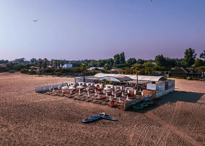 مكان تخييم Les Sables D'or